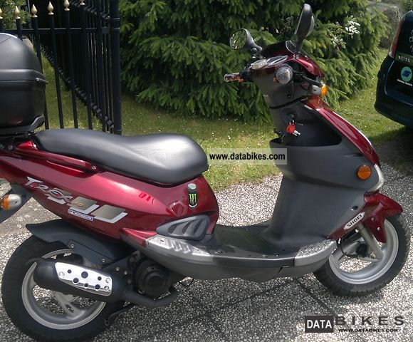 2005 PGO  Rex 50 Motorcycle Scooter photo
