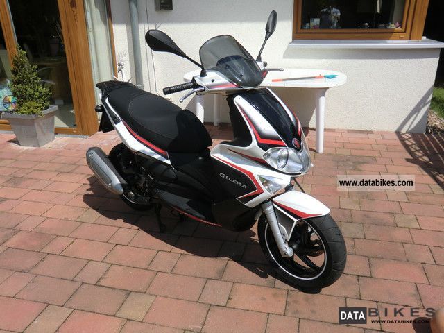 2010 Gorilla  St 200 Motorcycle Scooter photo