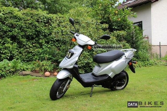 2004 Pegasus  moped scooter sky 25 Motorcycle Motor-assisted Bicycle/Small Moped photo