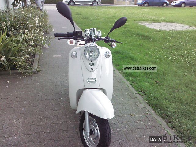 2011 Other  Nova Motors Motorcycle Motor-assisted Bicycle/Small Moped photo