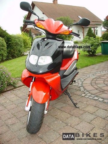 1999 TGB  303 R 50 Motorcycle Scooter photo