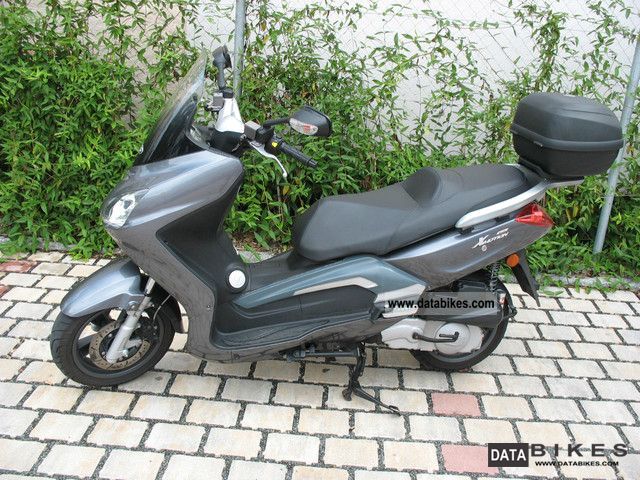 2009 TGB  X-Large 125 Motorcycle Scooter photo