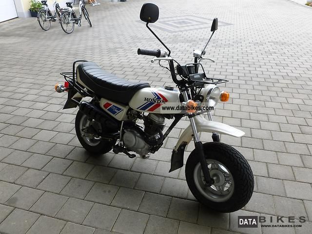 1980 Honda  CY 50 E Motorcycle Motor-assisted Bicycle/Small Moped photo