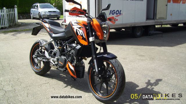 2012 KTM  Duke 200 NEW 2012 Available Now!! Motorcycle Streetfighter photo