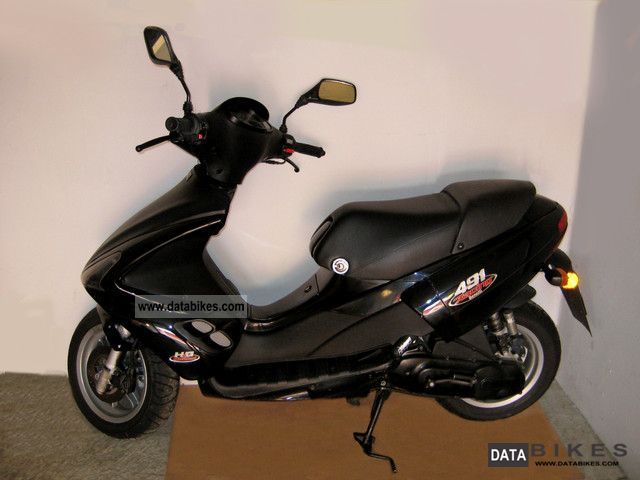 1999 Benelli  491 Racing Motorcycle Scooter photo