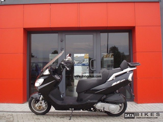 2009 Daelim  S2 125 Fi Motorcycle Scooter photo