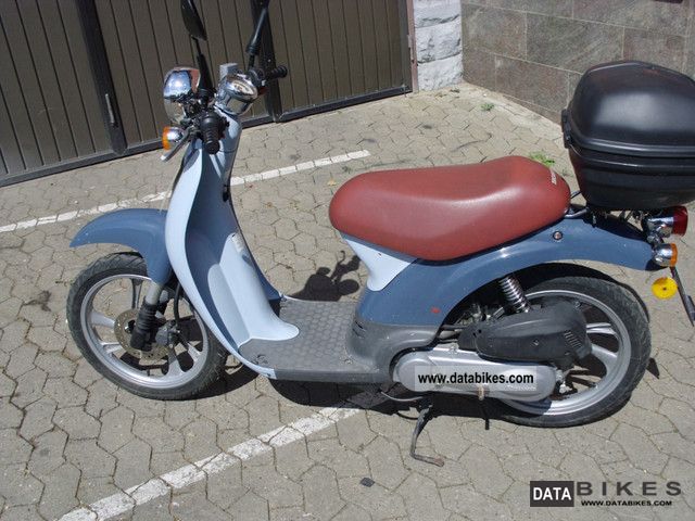 2000 Honda  SGX 50 Sky even with 50 km / h Motorcycle Scooter photo