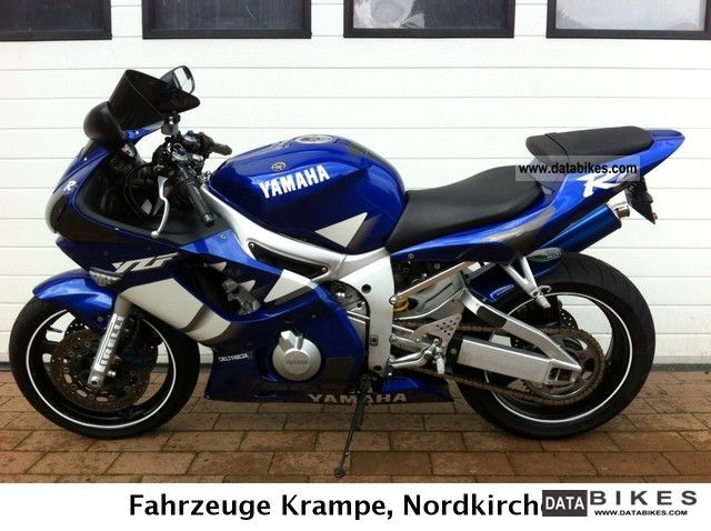 2012 Yamaha  YZF R6 YOM May 2000 Very well maintained, low KM Motorcycle Sports/Super Sports Bike photo