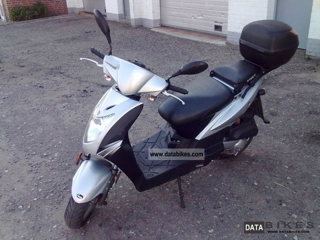 2005 Kymco  Agility Motorcycle Scooter photo