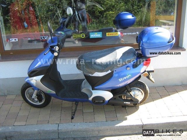 Generic  docGREEN streamer cheap electric mobility 2012 Electric Motorcycles photo