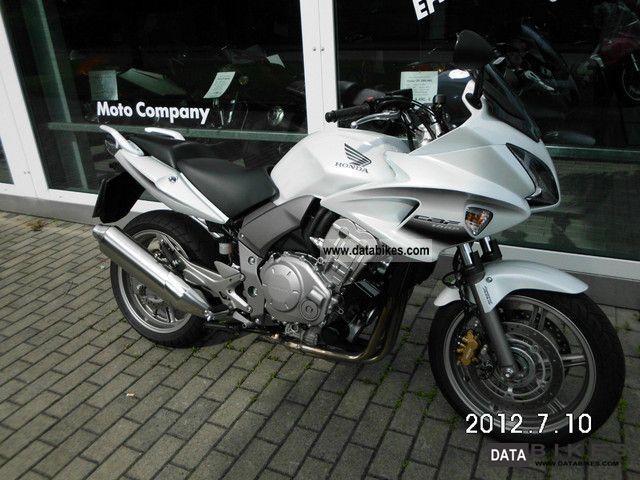 2011 Honda  CBF 1000 ABS White Motorcycle Naked Bike photo