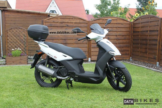 2012 Kymco  Agility City 125 Motorcycle Scooter photo