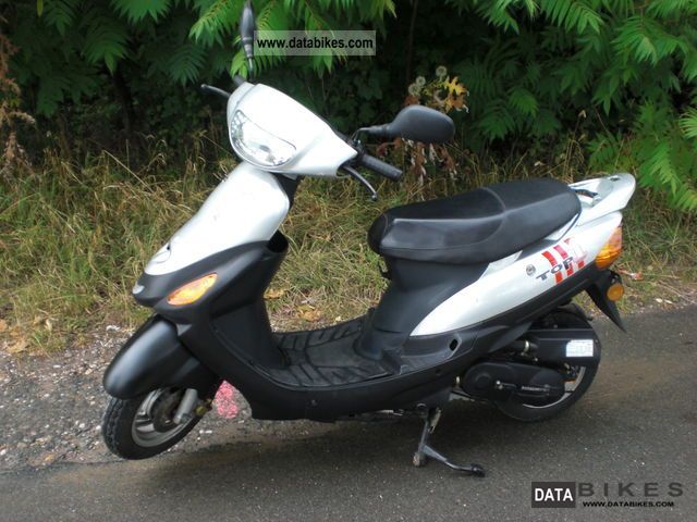 2010 Baotian  Sukida Top 1 Sports Motorcycle Scooter photo