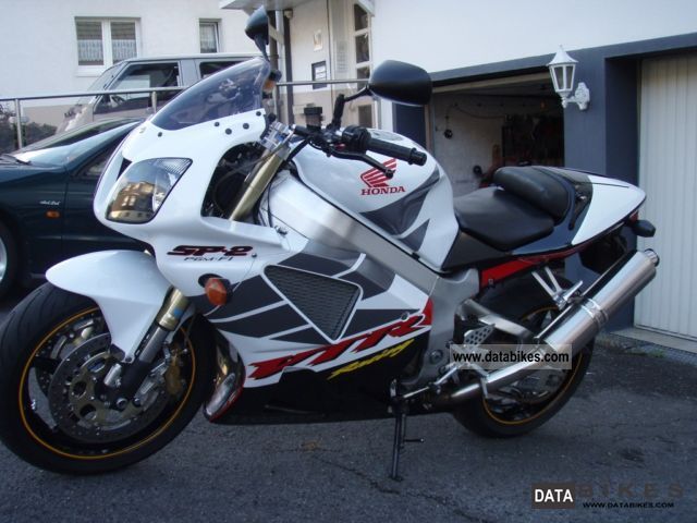 2004 Honda  VTR SP2 Motorcycle Sports/Super Sports Bike photo