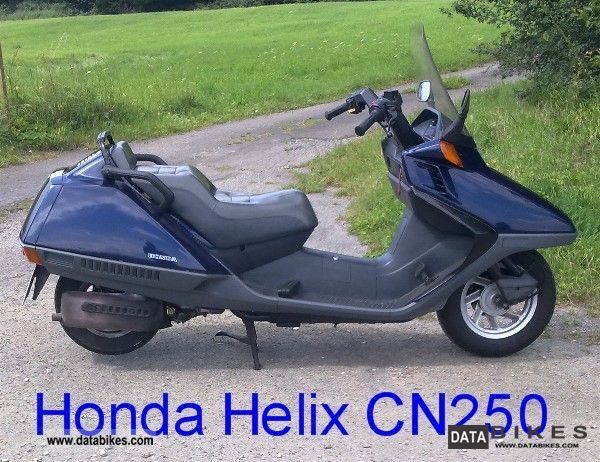 1992 Honda  Helix Motorcycle Scooter photo