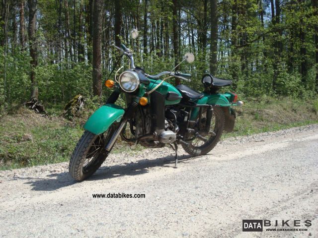 1990 Ural  IMZ-8103 Motorcycle Combination/Sidecar photo