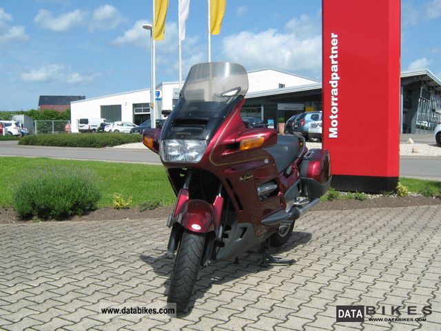 2002 Honda  ST1100 Motorcycle Tourer photo