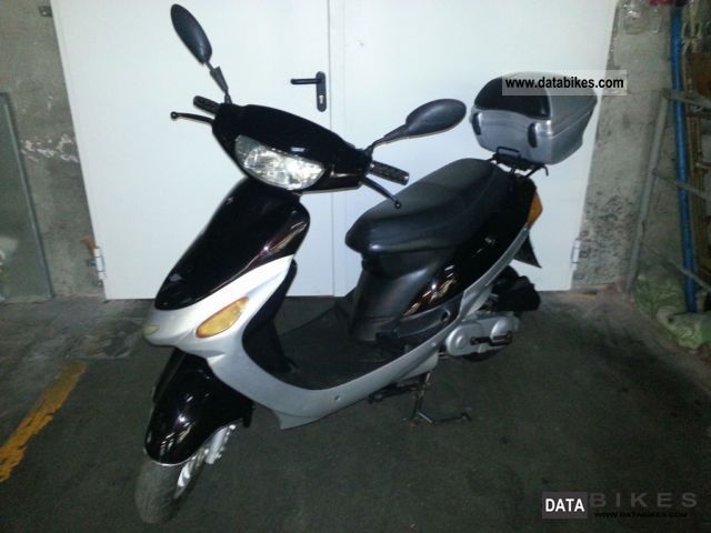 2007 Zhongyu  Rex moped scooter Benzhou admission 4180 Km Motorcycle Scooter photo
