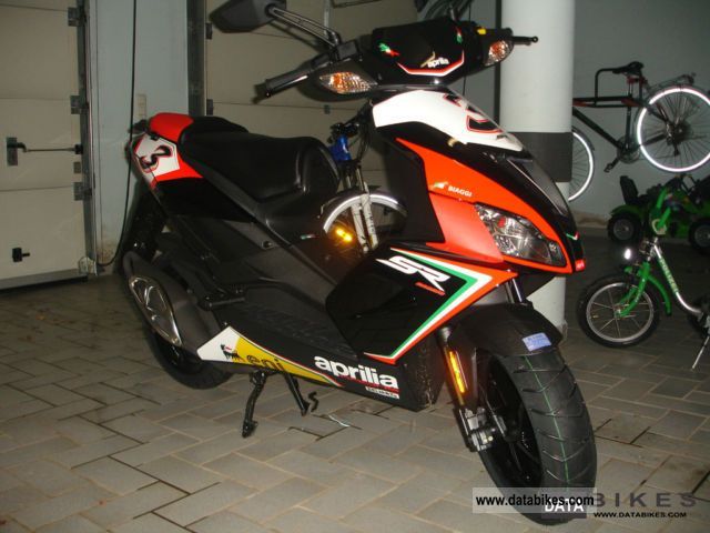 2012 Aprilia  SR 50 SBK Replica Motorcycle Motor-assisted Bicycle/Small Moped photo