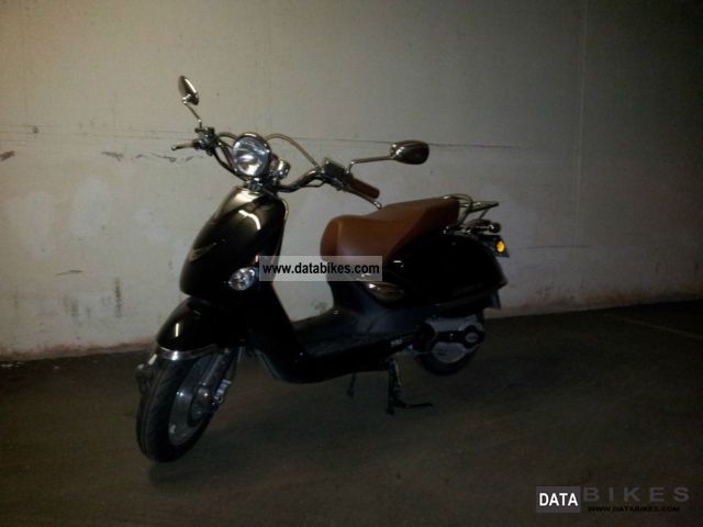 2011 Tauris  Cubana Motorcycle Scooter photo