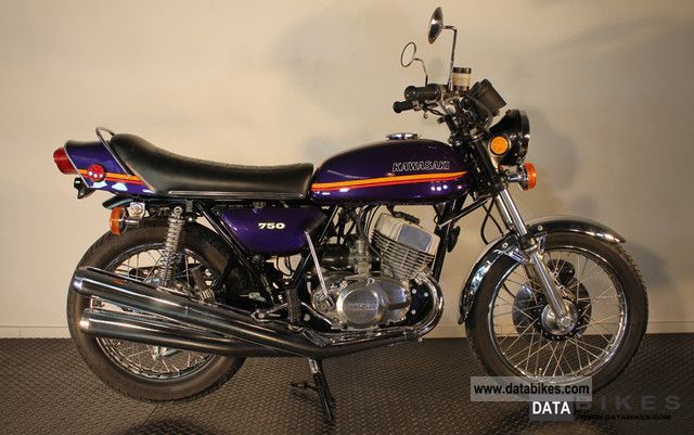 Kawasaki  KH 750 H2 Mach IV candy purple 1973 Motorcycle photo