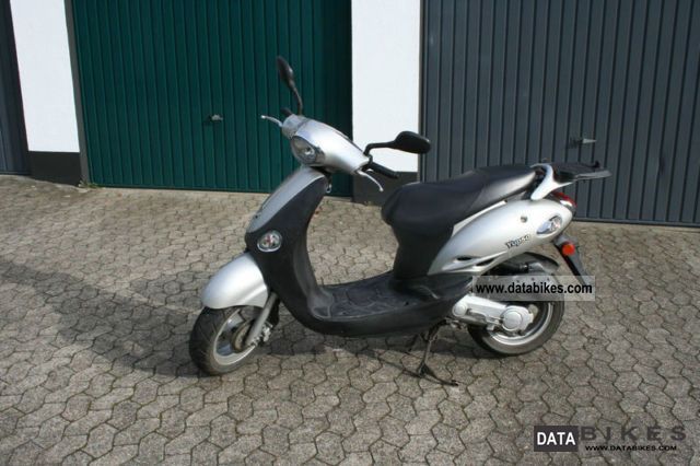 2001 Kymco  Yup Motorcycle Motor-assisted Bicycle/Small Moped photo