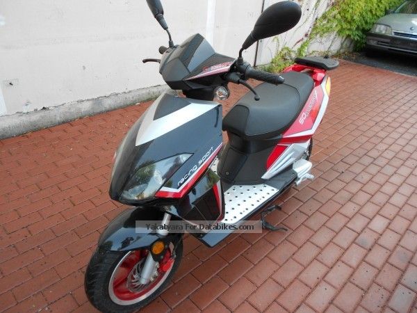 2012 Keeway  Easy Matrix Motorcycle Scooter photo