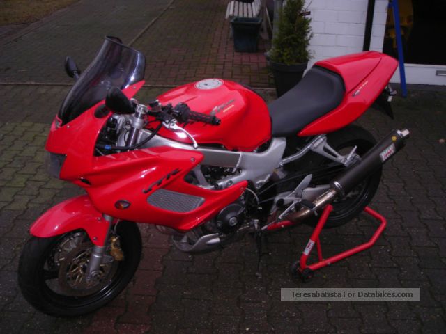 1997 Honda  VTR Firestorm Motorcycle Sports/Super Sports Bike photo