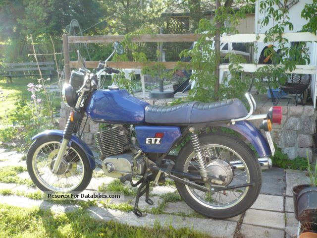 2001 Mz  ETZ 250 Motorcycle Naked Bike photo