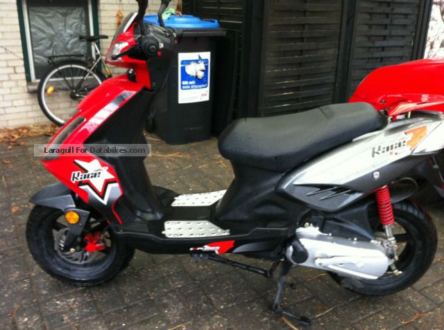 2012 Generic  euro 2 GT50 race Motorcycle Scooter photo