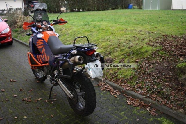 thumbnail image 2 of KTM 990 Adventure LC8 Touring Tall Screen Windshield 2006-2013 – Acrylic Glass By Cacko_Garage 2 of 4