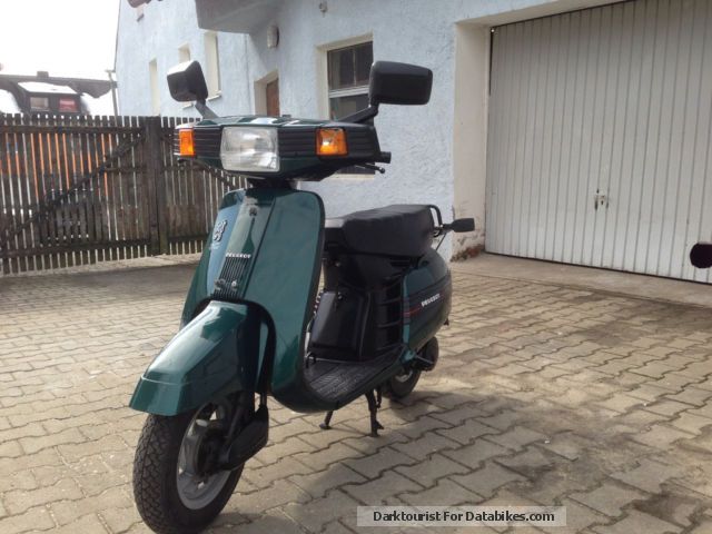 1980 Peugeot  SC 50 Motorcycle Scooter photo