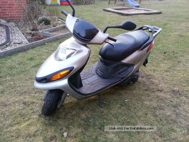 2000 MBK Flame XC 125 TH