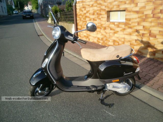 2010 Piaggio  50 LX FL Motorcycle Scooter photo