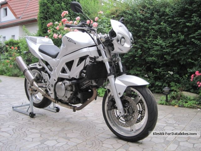 2005 Suzuki  SV 650 Motorcycle Naked Bike photo