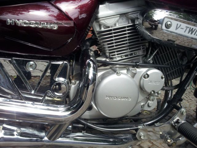 2004 Hyosung  Aquila Motorcycle Chopper/Cruiser photo