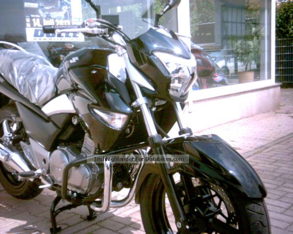 2012 Suzuki  GW 250 L3, Best Price Bike Motorcycle Naked Bike photo
