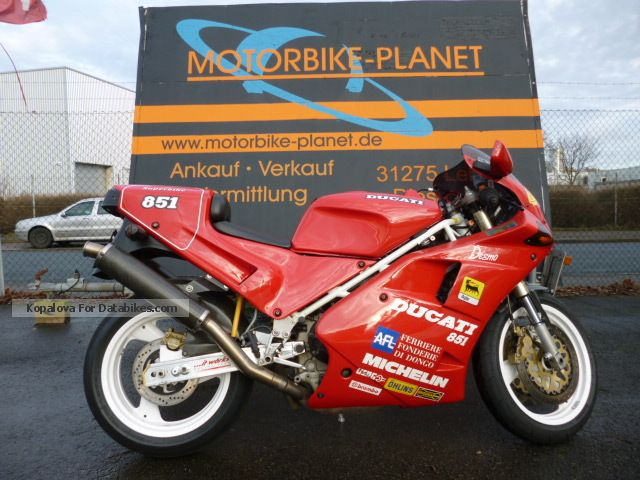 1992 Ducati  851/888 Motorcycle Sports/Super Sports Bike photo