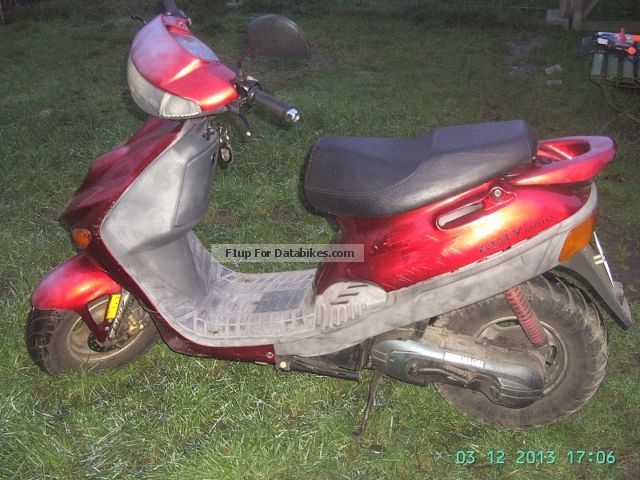 2002 Adly  Silver Fox Motorcycle Scooter photo