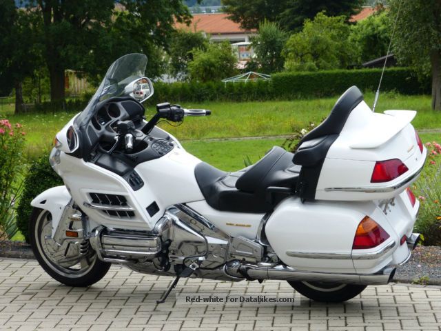 2004 Honda goldwing features #7