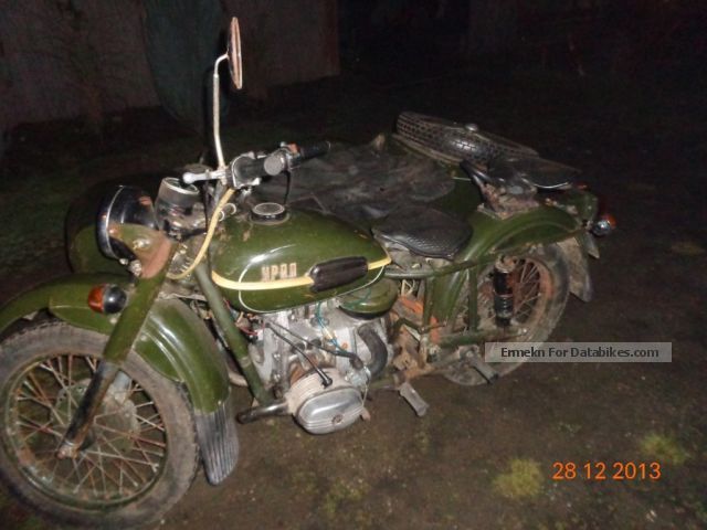 1985 Ural  IMZ-8103 Motorcycle Combination/Sidecar photo