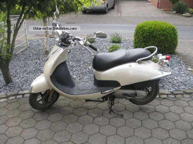 2010 SYM  Allo 50 Retro Scooter Motorcycle Scooter photo