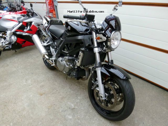 thumbnail image 2 of Wezmoto Full Length Race Front Braided Brake Lines For Suzuki SV1000 N (2003-2006) – Stainless Steel, Lifetime Warranty 2 of 6