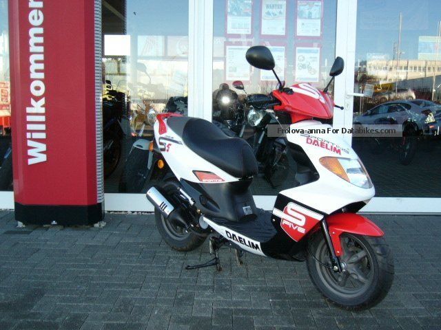 2013 Daelim  S-Five 50 2 stroke SJ Best Warranty Motorcycle Scooter photo