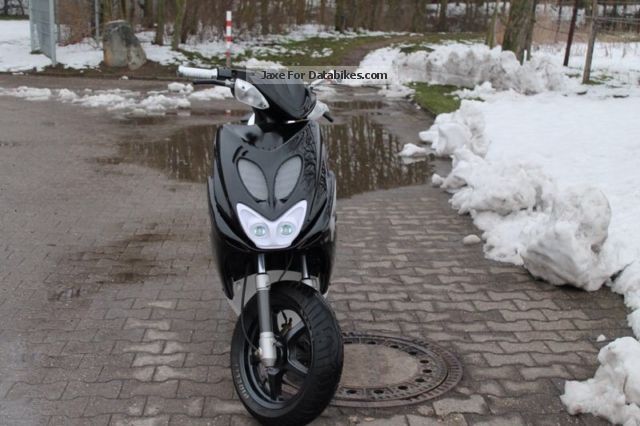 2006 MBK  Aerox Motorcycle Scooter photo