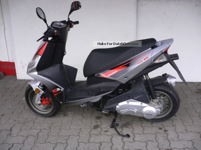 2014 Generic  XOR 125 Motorcycle Scooter photo