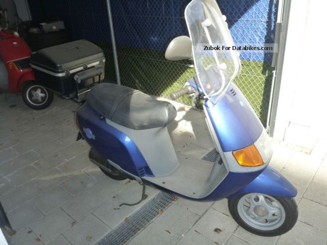 1994 Piaggio  NSL 80 Motorcycle Scooter photo