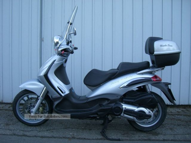 2007 Piaggio  Beverly 500 Motorcycle Scooter photo