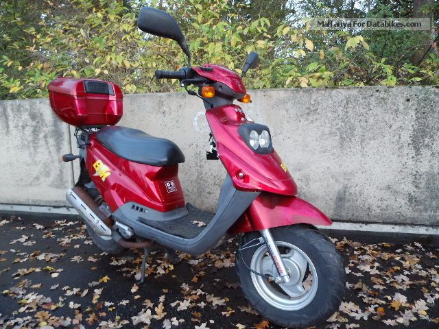 2001 PGO  50 Motorcycle Scooter photo