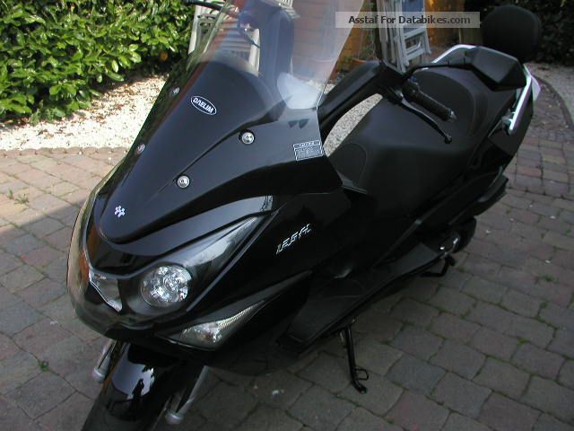 2012 Daelim  S3 supermodel Winter Bargains little km Motorcycle Scooter photo